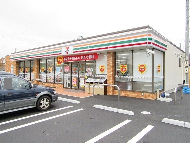 近くのセブンイレブン周南桜木店まで500m(徒歩7分)