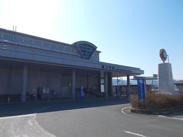 近くの駅まで1,000m（徒歩13分）