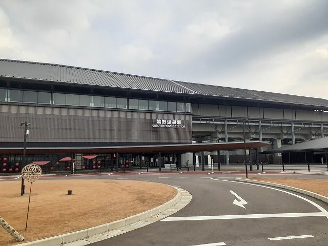 近くの嬉野温泉駅まで800m(徒歩10分)