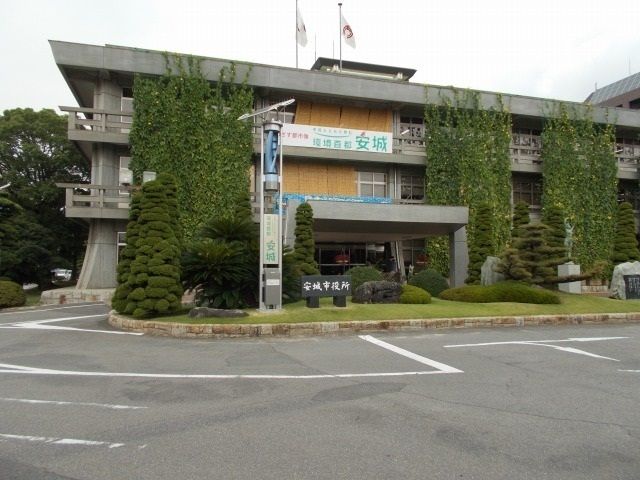 近くの安城市役所まで1,700m(徒歩22分)