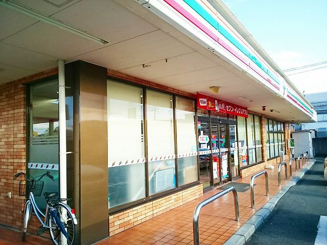 近くのセブンイレブン　多加木2丁目店まで700m（徒歩9分）