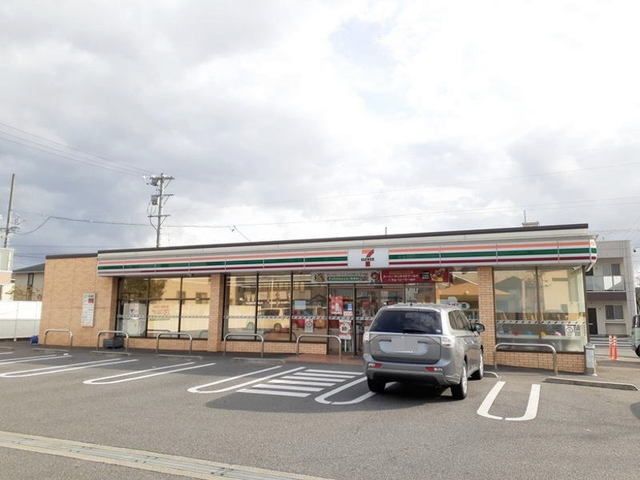 近くのセブン-イレブン 岡崎上里2まで1,200m(徒歩15分)