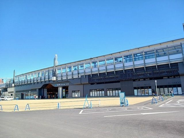 近くのＪＲ松山駅様まで250m（徒歩4分）