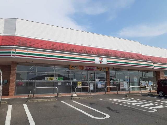 近くのセブンイレブン 福富インター店まで1,300m（徒歩17分）