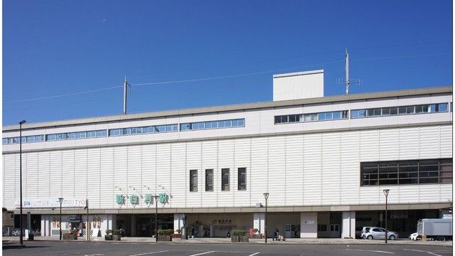 近くの駅まで350m（徒歩5分）