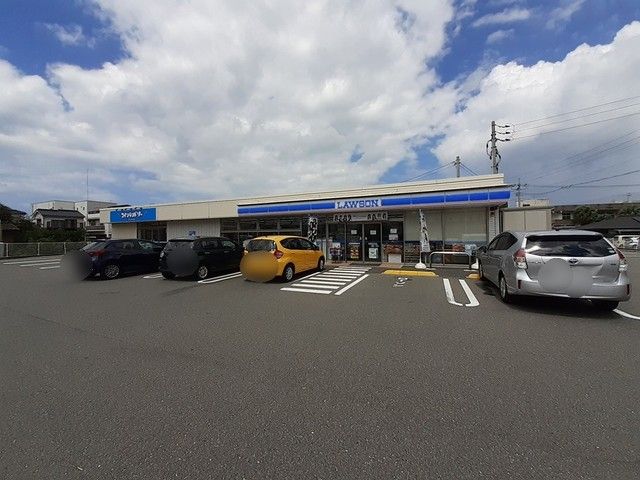 近くのローソンまで650m（徒歩9分）