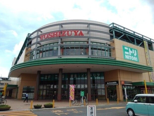 近くのヨシヅヤ清州店まで3,300m(徒歩42分)