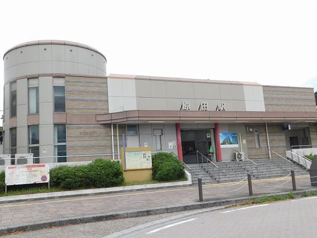 近くの駅まで500m（徒歩7分）