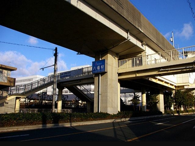 近くの駅まで500m（徒歩7分）