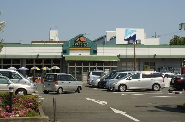 近くのAコープまで1,300m(徒歩17分)