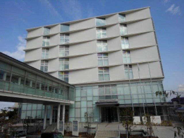 近くの四国中央市役所まで1,600m（徒歩20分）