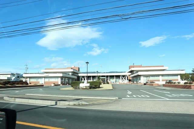 近くのいなべ市役所員弁庁舎まで1,200m（徒歩15分）