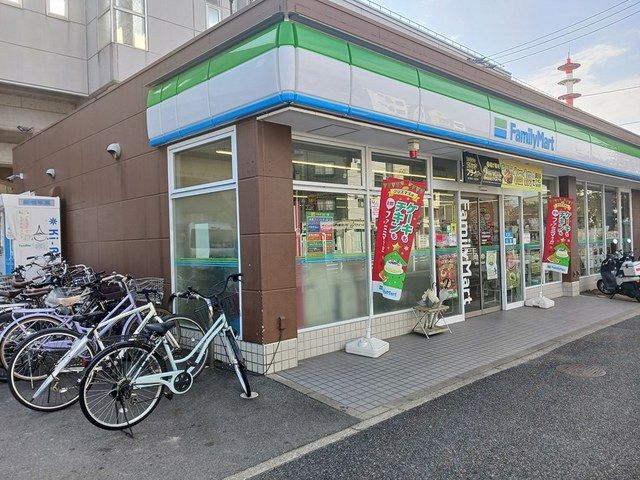 近くのコンビニまで510m（徒歩7分）