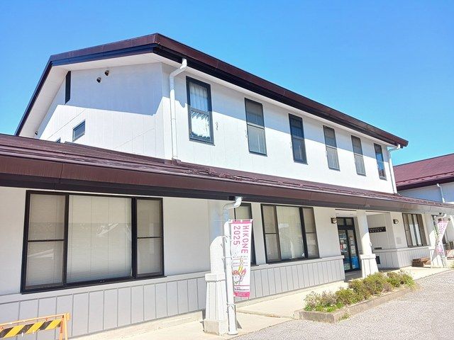 近くの彦根市役所高宮出張所まで670m（徒歩9分）