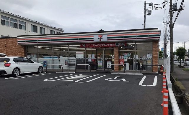 近くのコンビニまで91m（徒歩2分）