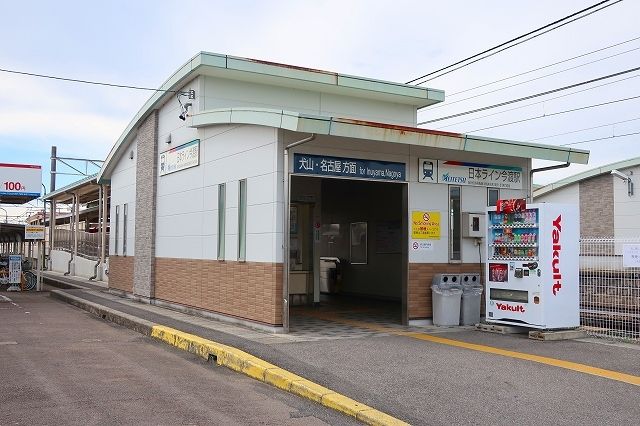 近くの駅まで750m（徒歩10分）