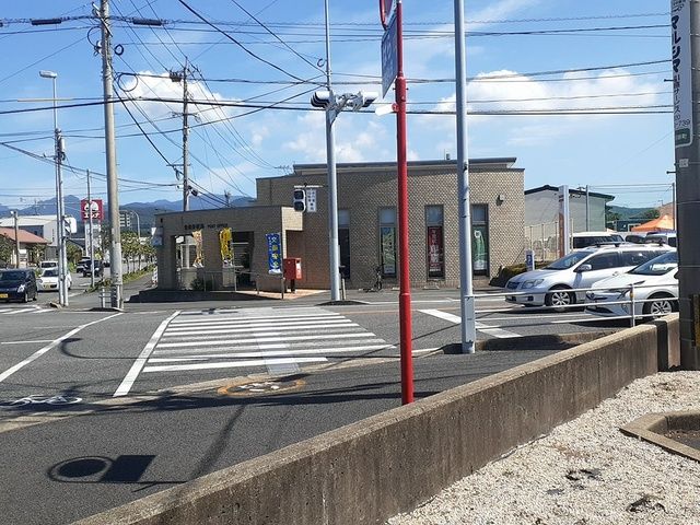 近くの竹松郵便局まで1,340m（徒歩17分）