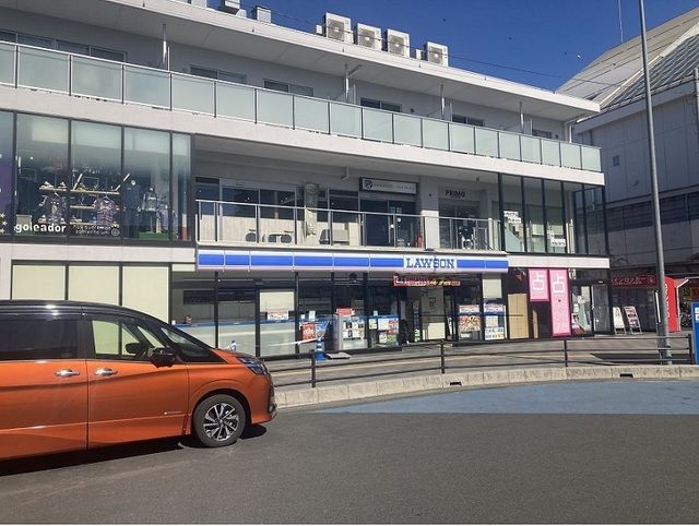 近くのローソン本川越駅西口店まで160m（徒歩2分）