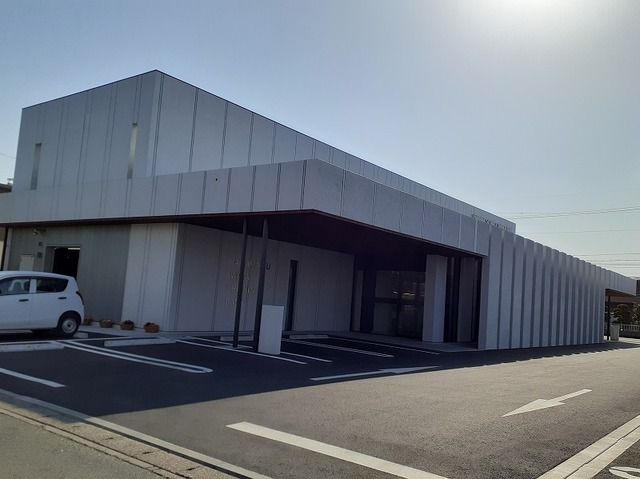 近くの浜松いわた信用金庫　天王支店まで300m（徒歩4分）