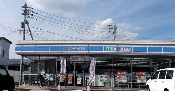 近くのローソン松江ガーデンコート店まで550m（徒歩7分）