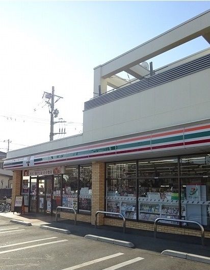 近くのセブンイレブンまで220m(徒歩3分)