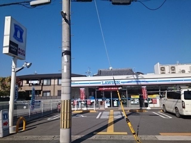 近くのローソン 下鳥羽柳長店まで500m（徒歩7分）