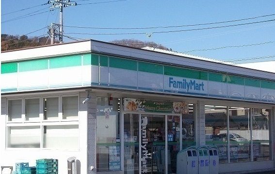 近くのコンビニまで1,100m（徒歩14分）
