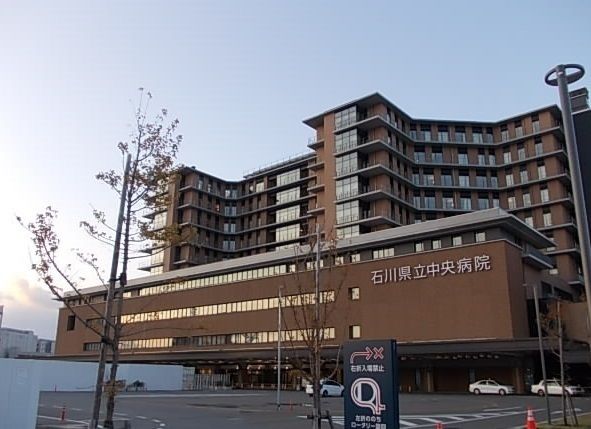 近くの石川県立中央病院まで3,000m(徒歩38分)