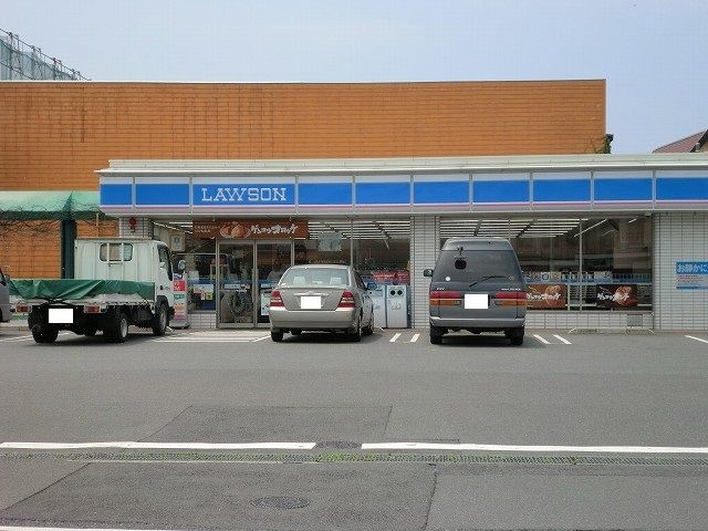 近くのコンビニまで500m（徒歩7分）