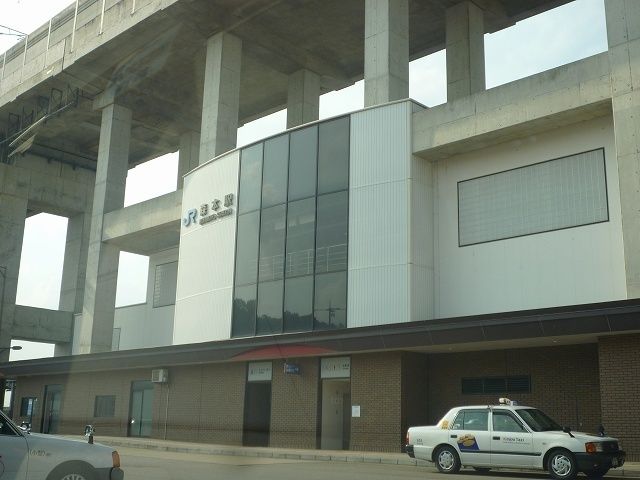 近くの森本駅まで2,500m（徒歩32分）