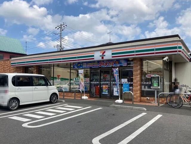 近くのセブンイレブンまで350m（徒歩5分）