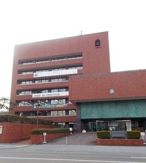 近くの奥州市役所まで1,100m（徒歩14分）