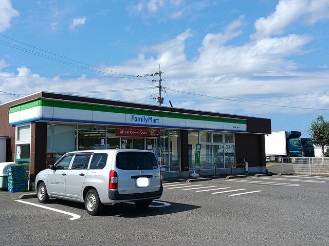 近くのコンビニまで2,200m（徒歩28分）