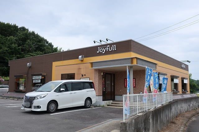 近くのジョイフルまで2,400m（徒歩30分）