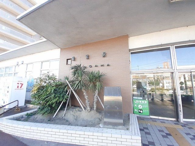 近くの駅まで1,100m（徒歩14分）