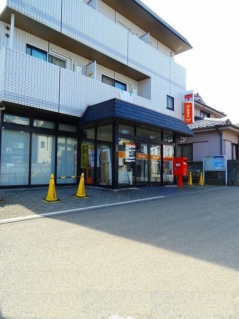 近くの郵便局まで25m（徒歩1分）