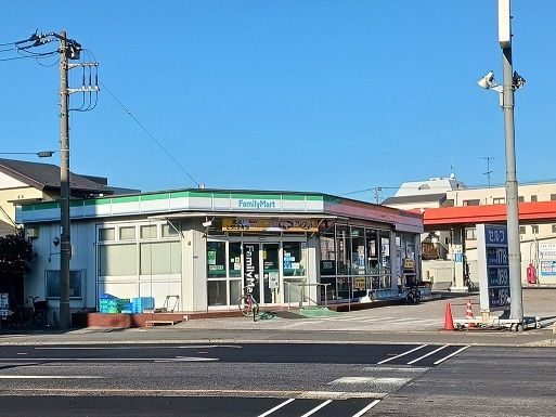 近くのコンビニまで110m（徒歩2分）