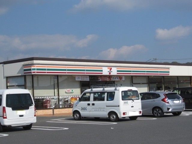 近くのセブンイレブン倉敷玉島八島店まで120m(徒歩2分)