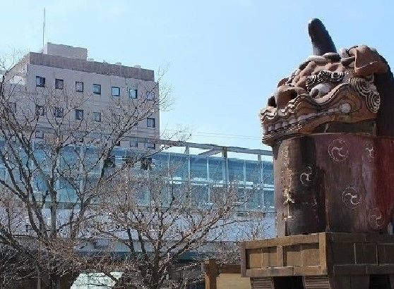 近くの駅まで1,100m（徒歩14分）