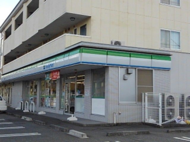近くのコンビニまで350m（徒歩5分）