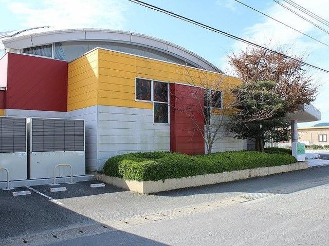 近くの幼稚園・保育園まで350m（徒歩5分）