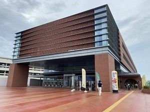 近くの深谷市役所まで1,700m（徒歩22分）