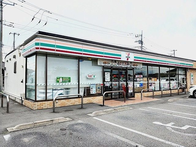 近くのセブンイレブン本庄早稲田中央通まで271m(徒歩4分)