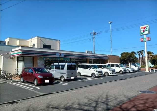 近くのセブンイレブン三郷早稲田4丁目まで150m(徒歩2分)