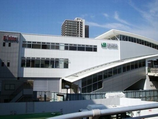 近くの駅まで2,000m（徒歩25分）