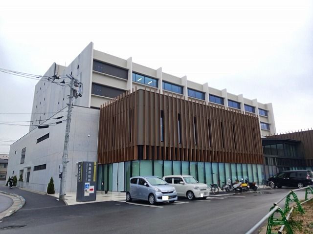 近くの糸島市役所まで310m（徒歩4分）