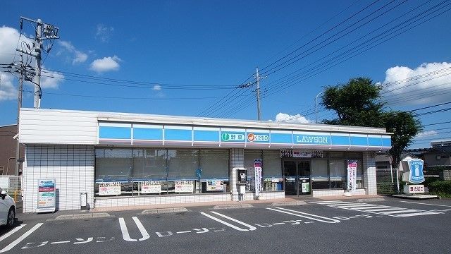 近くのローソン佐間1丁目店まで500m(徒歩7分)