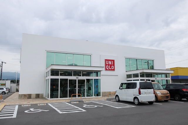 近くの施設まで750m（徒歩10分）
