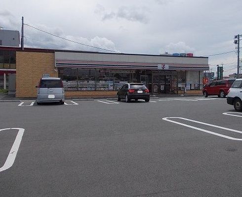 近くのセブンイレブン 鶴岡大宝寺町店まで300m(徒歩4分)