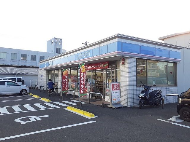 近くのセブンイレブン 江平中町店まで85m（徒歩2分）